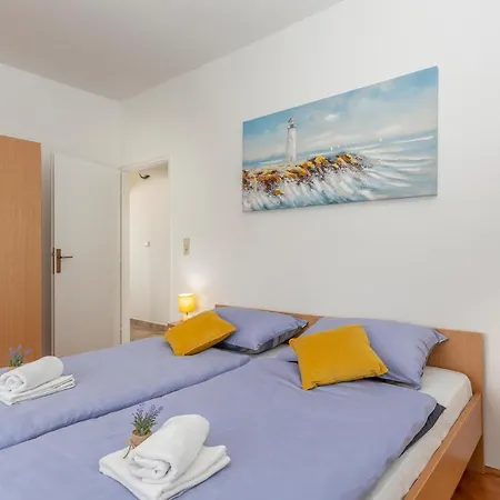 Amazing In Pobri With House Sea View Volosko