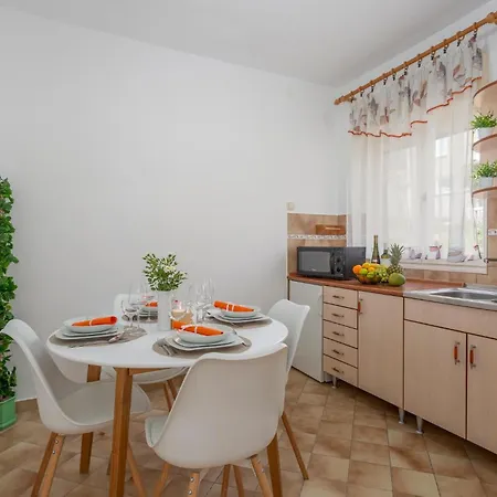 Amazing In Pobri With House Sea View Apartment Volosko
