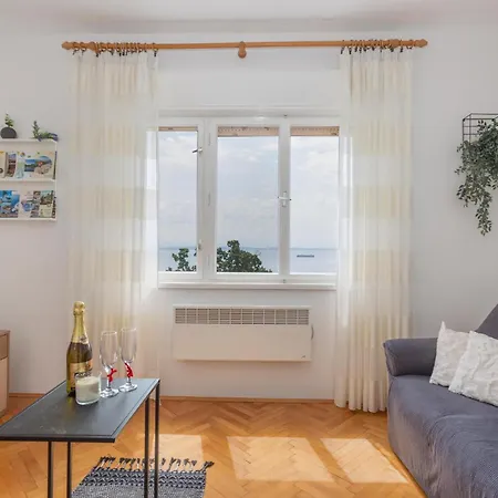 Amazing In Pobri With House Sea View Volosko