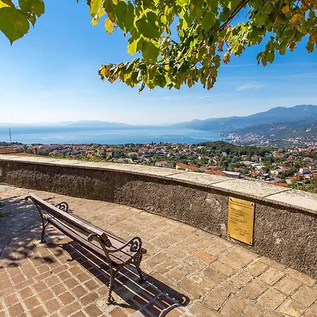 Amazing In Pobri With House Sea View Apartment Volosko